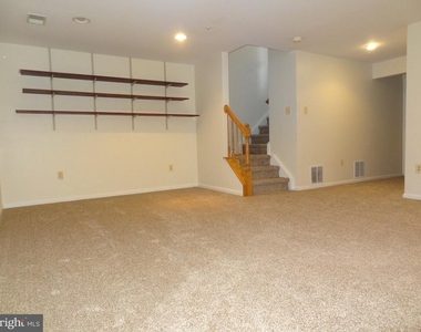 836 Knob Court - Photo Thumbnail 21