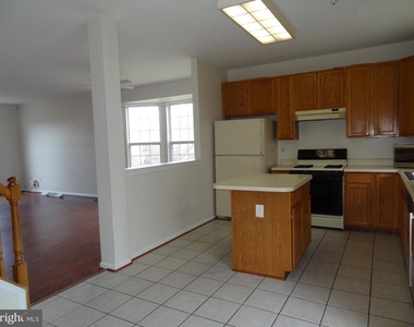 836 Knob Court - Photo Thumbnail 7