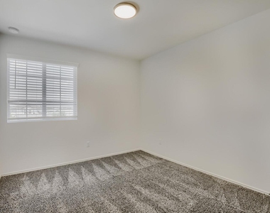 125 Guardian Angel Ct - Photo Thumbnail 7