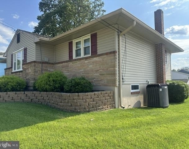 906 Rosedale Avenue - Photo Thumbnail 28