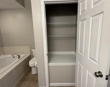 7506 Stoney Run Drive - Photo Thumbnail 20