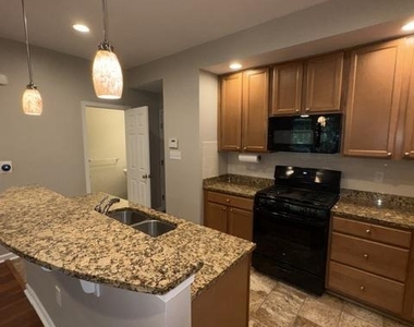 7506 Stoney Run Drive - Photo Thumbnail 6