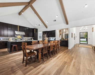 437 Trabuco Bnd - Photo Thumbnail 8