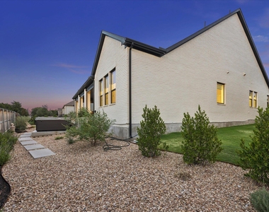 437 Trabuco Bnd - Photo Thumbnail 29