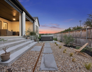 437 Trabuco Bnd - Photo Thumbnail 28