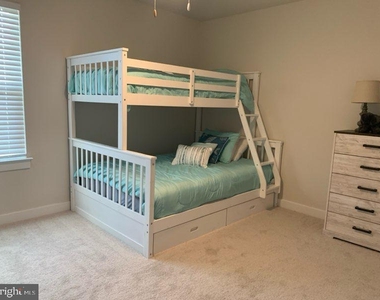 32336 Peregrine Way - Photo Thumbnail 23