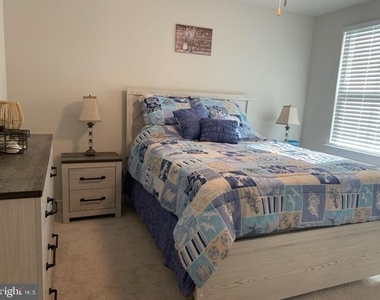 32336 Peregrine Way - Photo Thumbnail 24