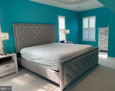 32336 Peregrine Way - Photo Thumbnail 11