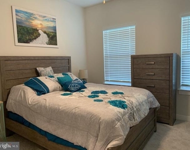 32336 Peregrine Way - Photo Thumbnail 16