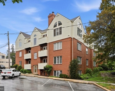 1504 N Broom Street - Photo Thumbnail 1