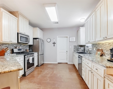 2271 County Road 112 - Photo Thumbnail 12