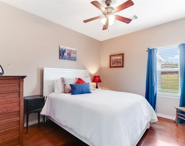 2271 County Road 112 - Photo Thumbnail 27