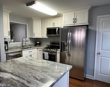 54 Emandan Lane - Photo Thumbnail 2