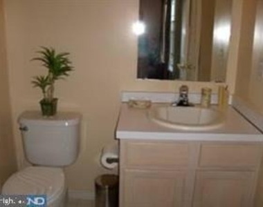 54 Emandan Lane - Photo Thumbnail 11