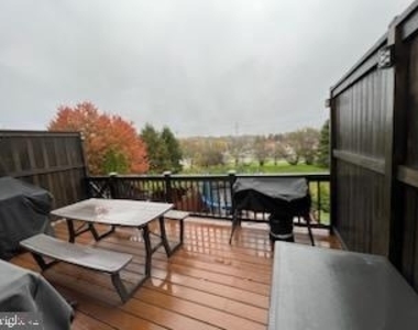 54 Emandan Lane - Photo Thumbnail 14