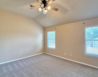 1473 Rainbow Parke Dr - Photo Thumbnail 11