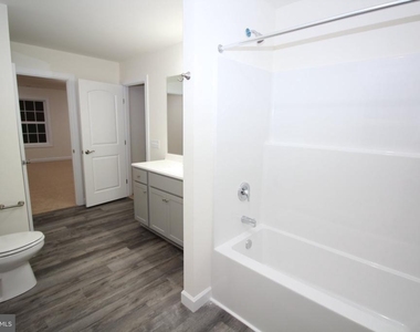 35 Mapledale Road - Photo Thumbnail 32