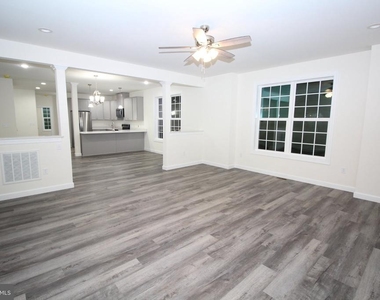 35 Mapledale Road - Photo Thumbnail 7