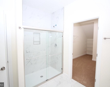 35 Mapledale Road - Photo Thumbnail 15