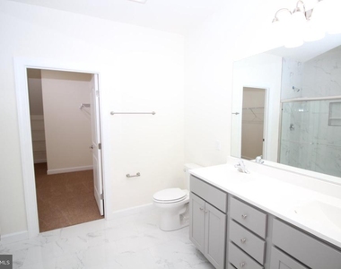 35 Mapledale Road - Photo Thumbnail 12