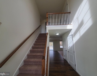 141 Cilento Drive - Photo Thumbnail 13