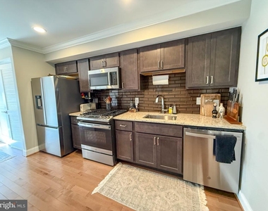 1601 North Carolina Avenue Ne - Photo Thumbnail 6