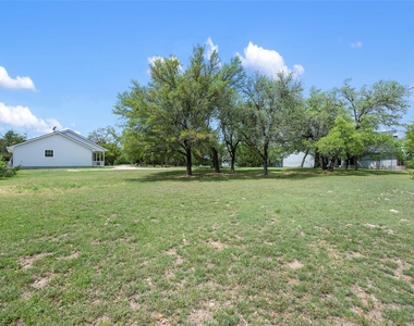 391 Liberty Dr - Photo Thumbnail 13