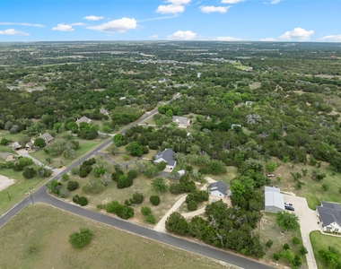 391 Liberty Dr - Photo Thumbnail 15