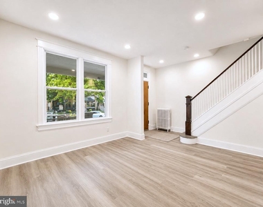 1426 S Se - Photo Thumbnail 5