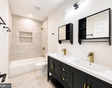 1426 S Se - Photo Thumbnail 19
