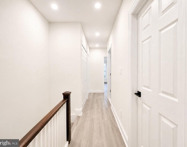 1426 S Se - Photo Thumbnail 14