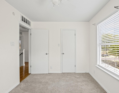 300 Blackson Ave - Photo Thumbnail 21