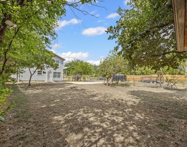 300 Blackson Ave - Photo Thumbnail 29