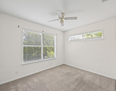 300 Blackson Ave - Photo Thumbnail 20