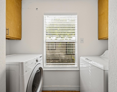 300 Blackson Ave - Photo Thumbnail 10
