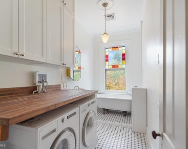 405 Constitution Avenue Ne - Photo Thumbnail 15
