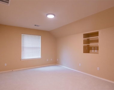1106 Camden Cv - Photo Thumbnail 16