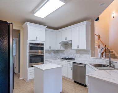 1106 Camden Cv - Photo Thumbnail 5