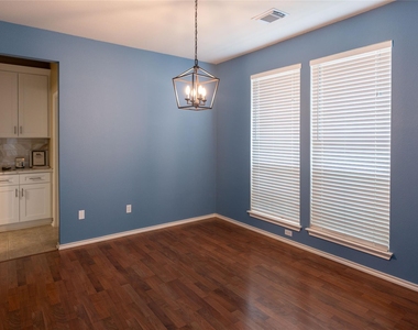 1106 Camden Cv - Photo Thumbnail 12