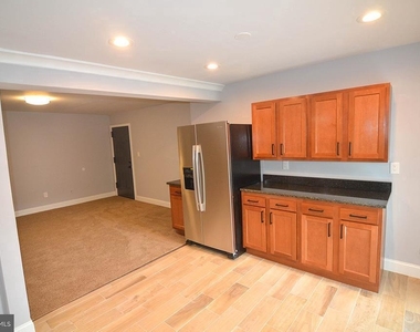 1679 W Street Se - Photo Thumbnail 2
