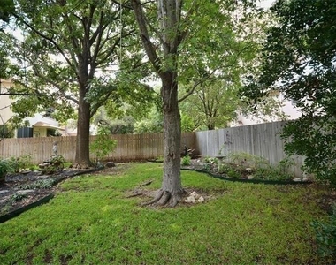 7508 Windrush Dr - Photo Thumbnail 12