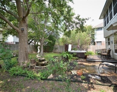 7508 Windrush Dr - Photo Thumbnail 11