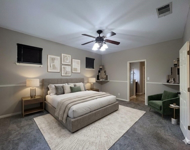903 Oakwood Dr - Photo Thumbnail 4