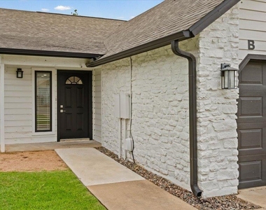 303 Fantail Loop - Photo Thumbnail 3