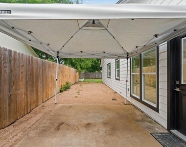 303 Fantail Loop - Photo Thumbnail 25