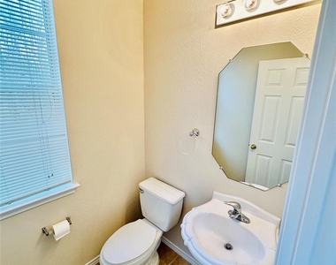 16216 Castletroy Dr - Photo Thumbnail 11