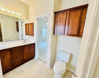 16216 Castletroy Dr - Photo Thumbnail 22