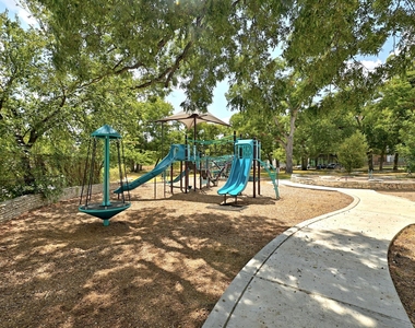 910 Bret Ln - Photo Thumbnail 25