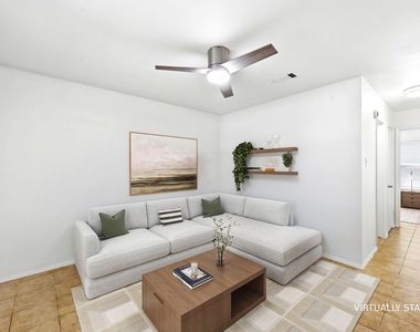 910 Bret Ln - Photo Thumbnail 3