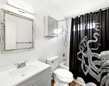 910 Bret Ln - Photo Thumbnail 18